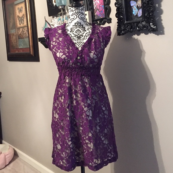 Purple lace baby doll style dress - Picture 1 of 4