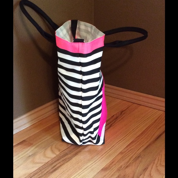 π2xHPπ Victoria's Secret bag - brand new. NWOT - Picture 3 of 4