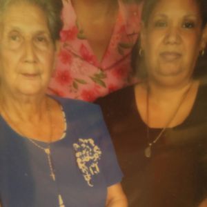 Meet your Posher, Claudia