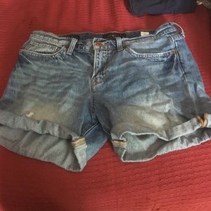 Lucky brand roll up shorts size 4/27