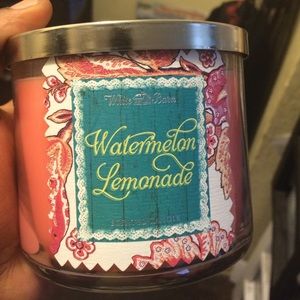 Bath and body works candle
