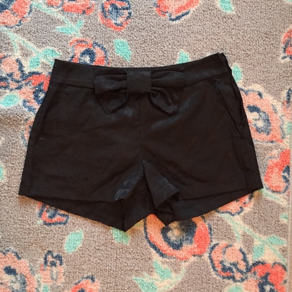 Arden B black shorts with bow