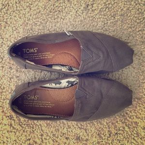 Size 6.5 Gray TOMS shoes