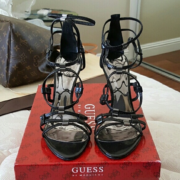 Guess Gwnolana Black Gladiator Sandal Heels Size 8 - Picture 2 of 3