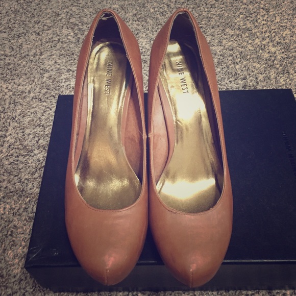 Nine West heels - Picture 1 of 2