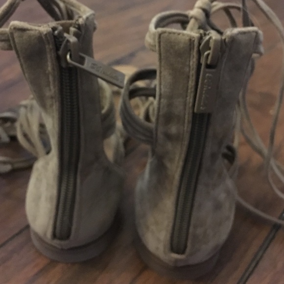 High strap sandals - Picture 2 of 2