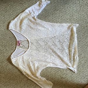 White lace quarter sleeve