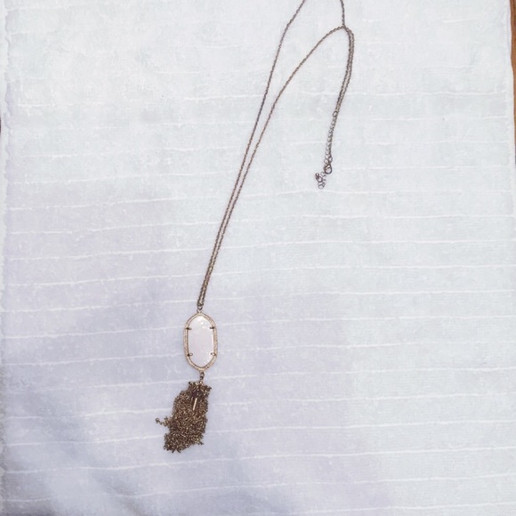 Kendra Scott inspired pendant