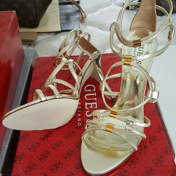 Guess Gwnolana Gold Gladiator Sandal Heels Size 8 - Picture 2 of 2