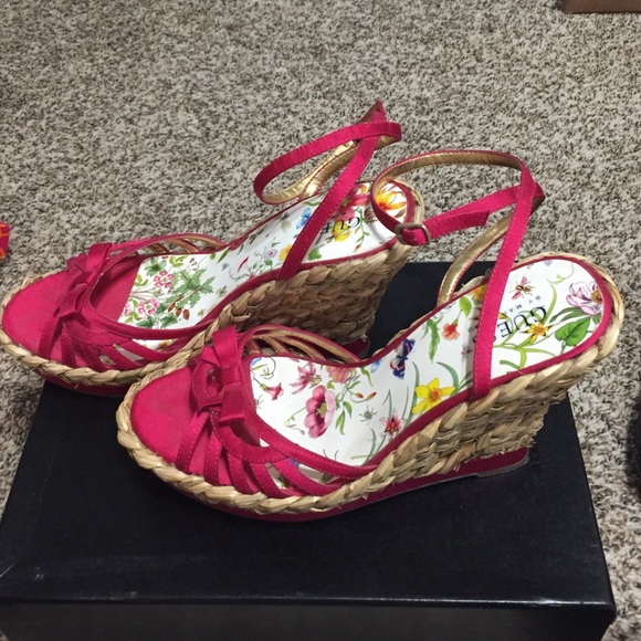 Guess heels - Picture 2 of 3