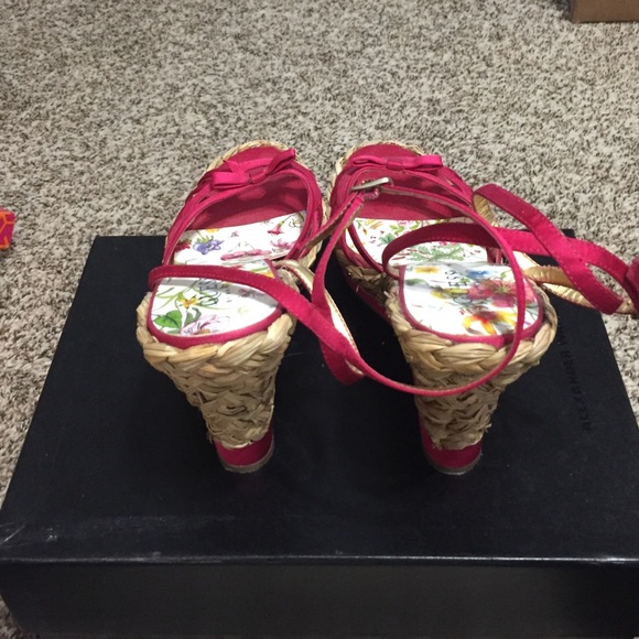 Guess heels - Picture 3 of 3