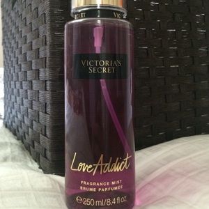 Victoria secret Love Addict Spray