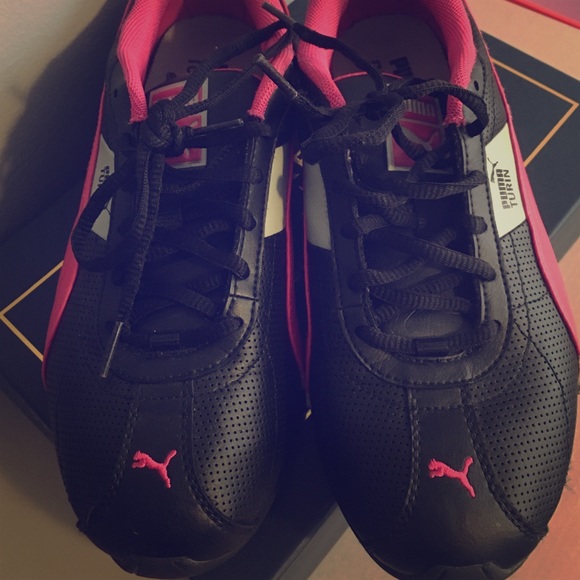 Running shoes