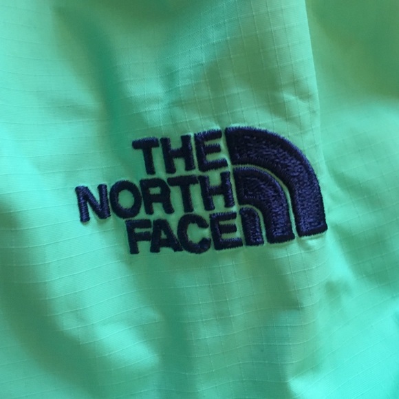 The north face rain jacket - Picture 4 of 4