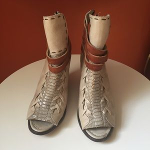 Freebird by Steve Madden Eagle Bootie