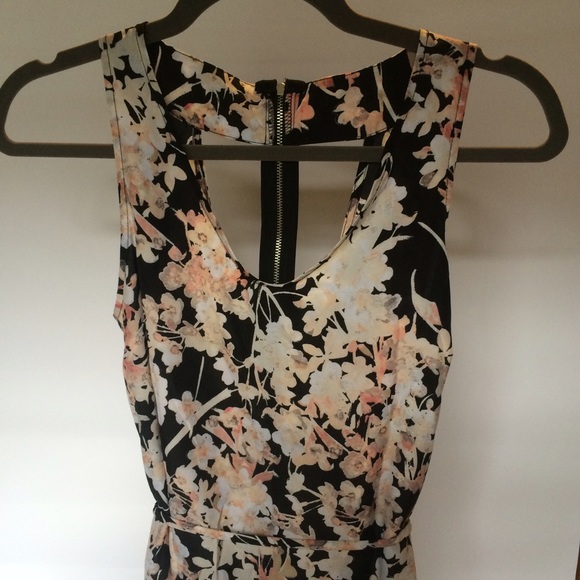 New York & Company Floral Dress - Picture 2 of 3