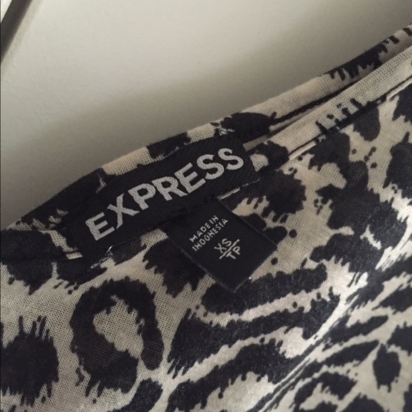 Express shirt - Picture 3 of 3