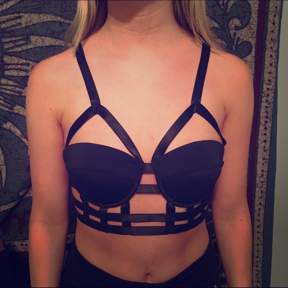 CAGED BRALETTE