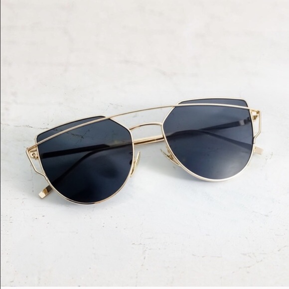HP ๐ Black&Gold Cat Eye Mirrored Wired Sunglasses - Picture 2 of 6