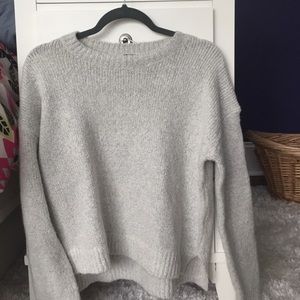 Brandy Melville sweater - worn 1 time