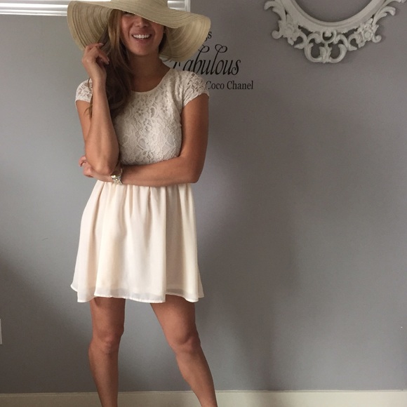 Baby doll lace dress