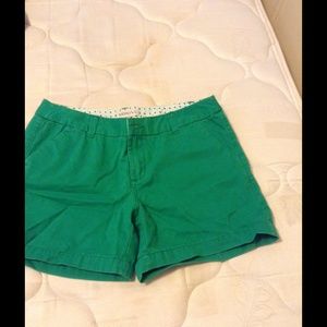 Merona size 4 green shorts