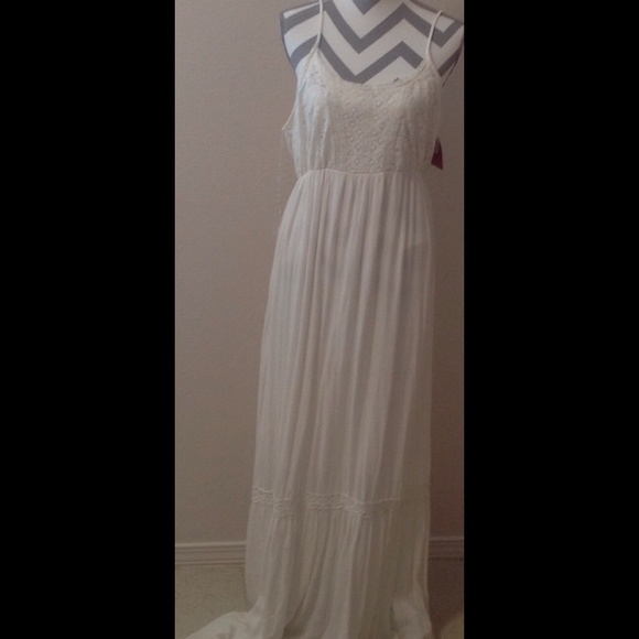 BEAUTIFUL FULL LENGTH MAXI