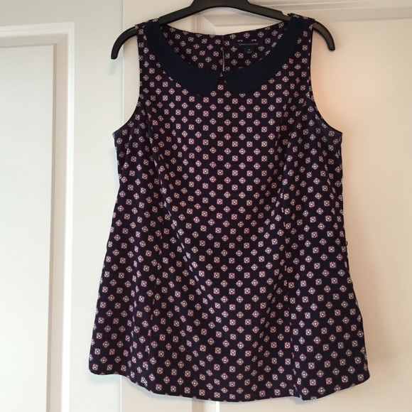 Tommy Hilfiger navy pattern blouse