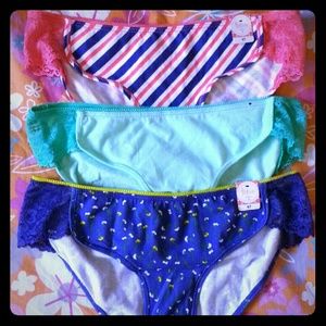 Macy's Intimates & Sleepwear - 7 Pretty Lace Panties size S Macy's Intimates & Sleepwear - 7 Pretty Lace Panties size S