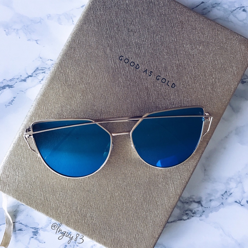 💕HP💕Blue and Gold Cat Eye Mirrored Sunglasses 💙