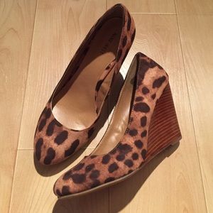 Nine West Leopard Wedge, US 9.5M