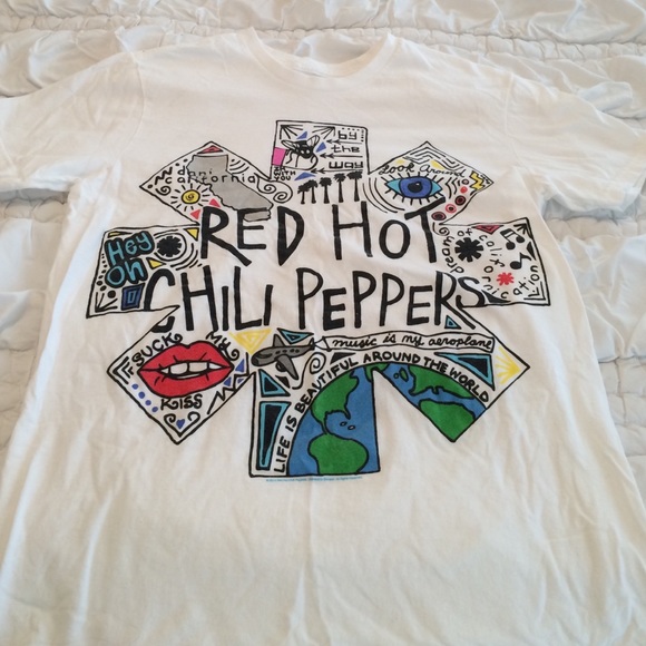 red hot chili peppers shirt hot topic