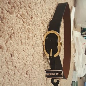 Steve Madden reversible belt!