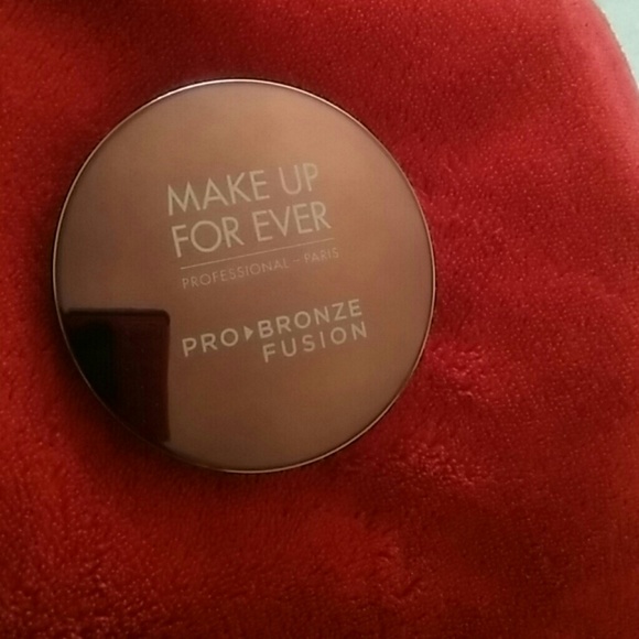 Makeup - Picture 4 of 4