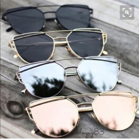 ♠️ Jet Set Black Cat Eye Wired Sunglasses ♠️ - Picture 2 of 4