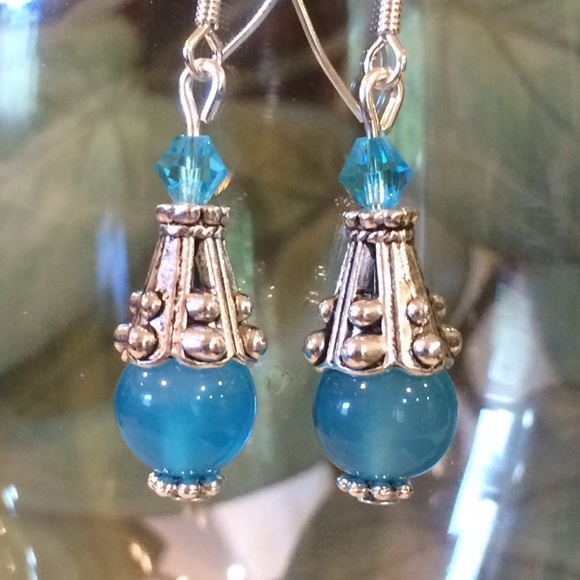 Sea blue agate, Swarovski crystal earrings - Picture 2 of 2