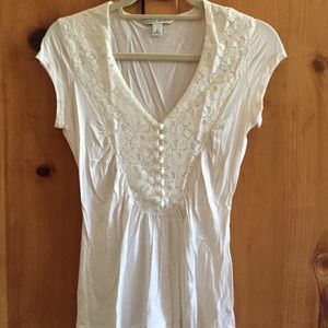 Banana republic cream top with lace detail