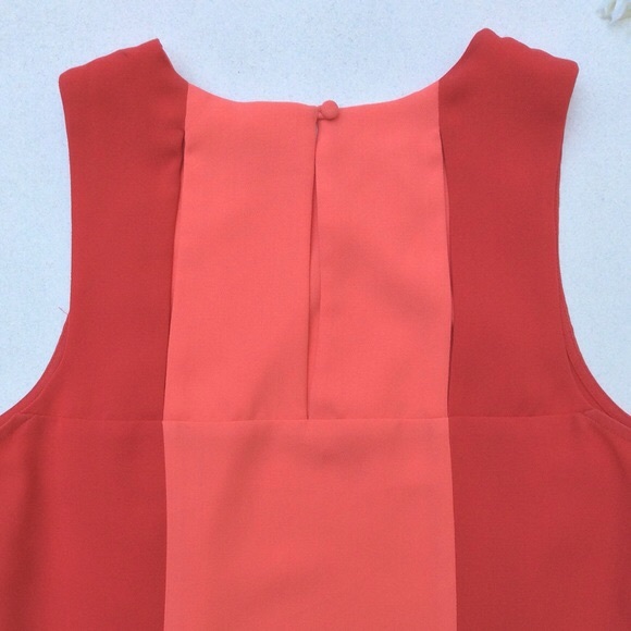 🎀Beautiful Coral Shift Dress - Picture 3 of 4