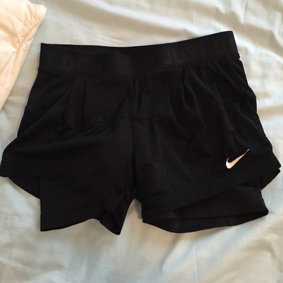 2 in 1 Nike dri-fit shorts