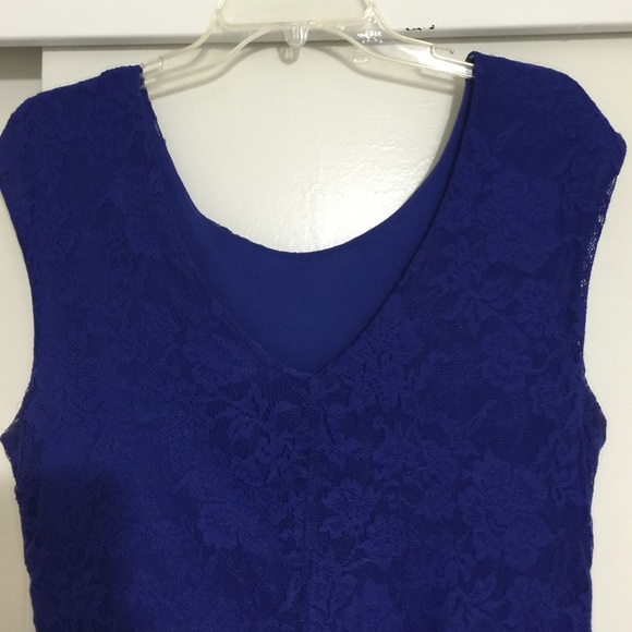 Dress - Picture 2 of 4