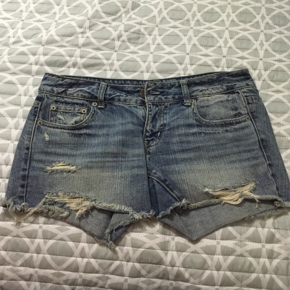 American eagle shorts.