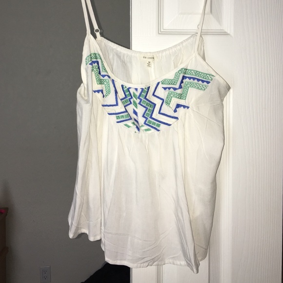 Tribal Crop top sz M