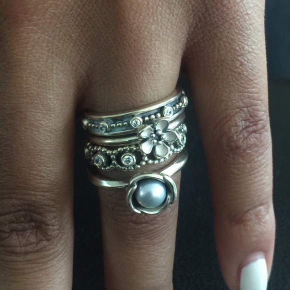 Pandora stackables
