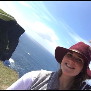 Meet your Posher, Molly