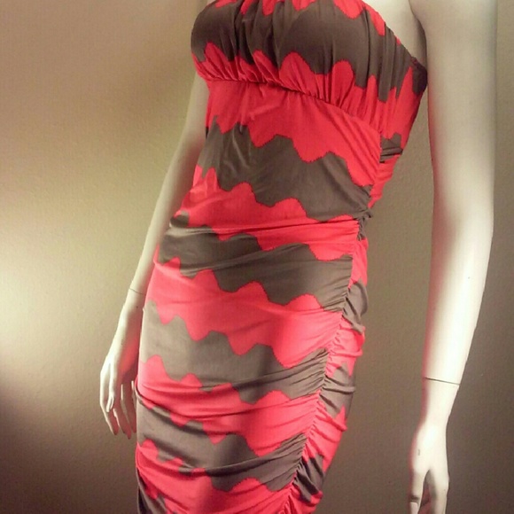 Juniors strapless runched dress New w/o tags
