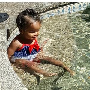 Meet your Posher, Angela