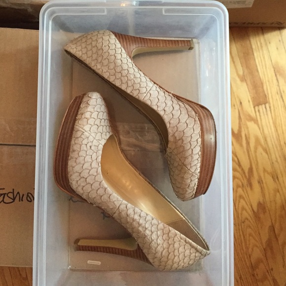 Calvin Klein platform pumps