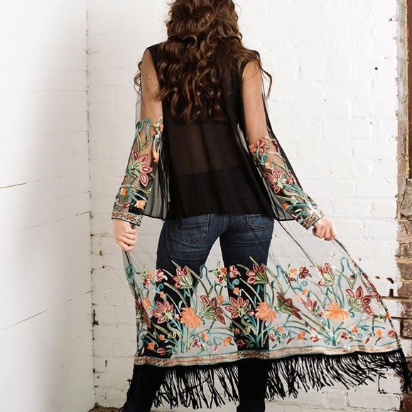 Embroidered Kimono - Picture 1 of 4