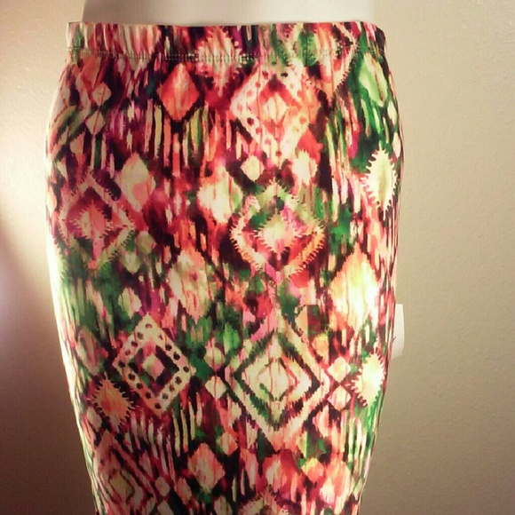 Juniors multicolored skirt M