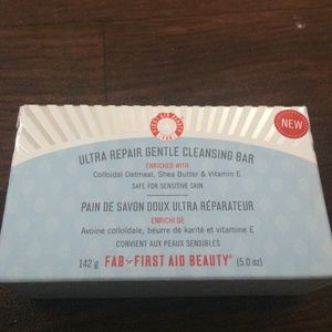 Brand new in box first aid beauty cleansing bar